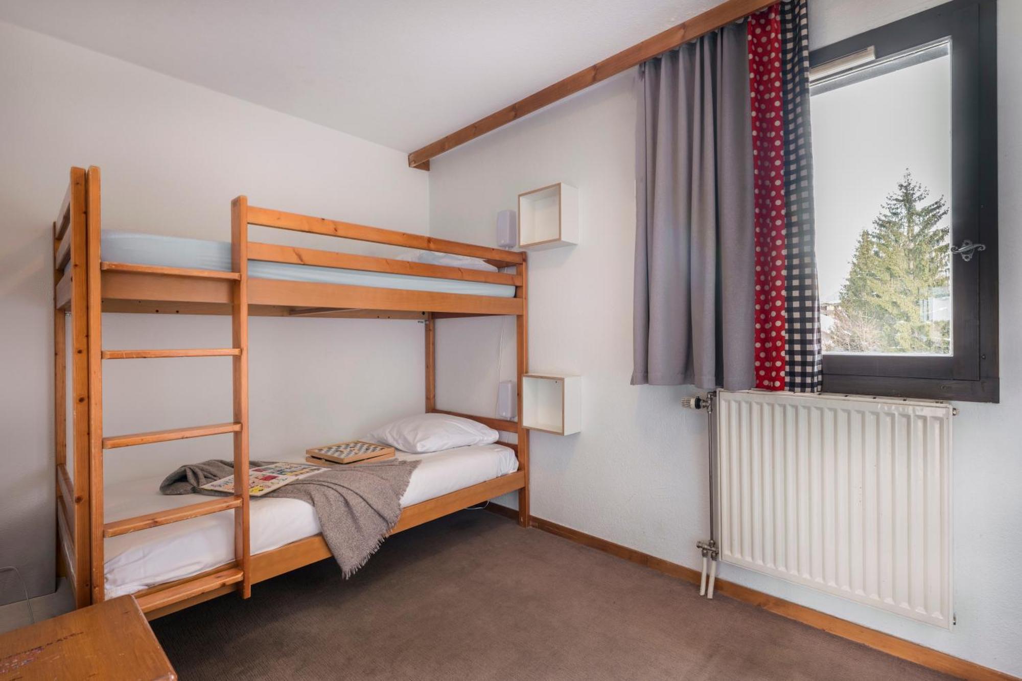 Two-Bedroom Apartment Aiglons
